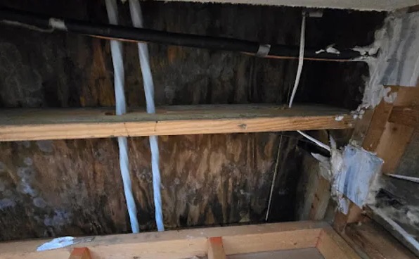 Downspout Failure Water Removal in Saginaw, TX